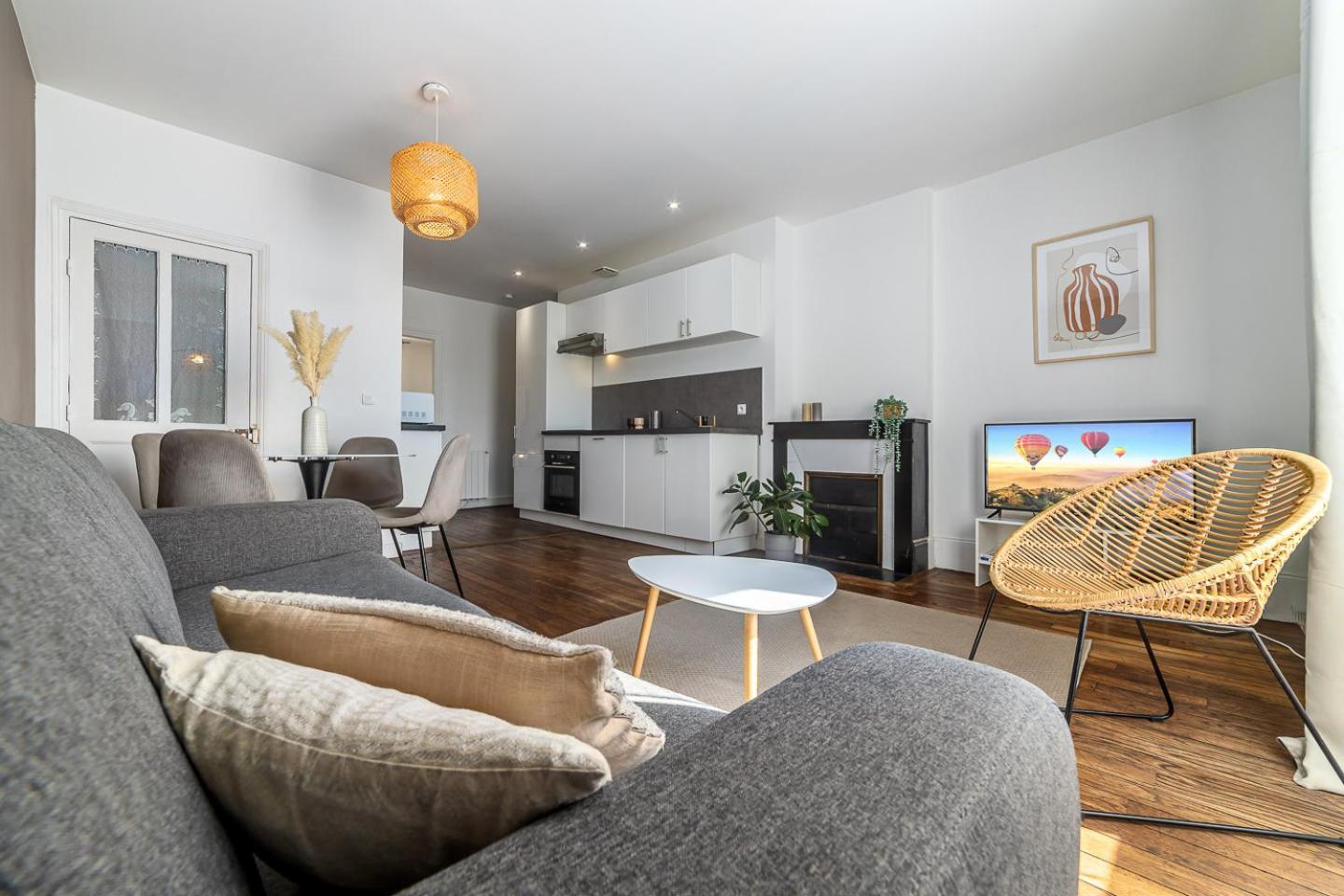 Le Cosy Apartment Мелюн Екстериор снимка