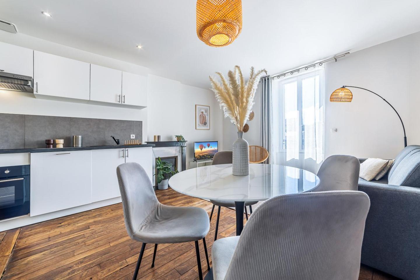 Le Cosy Apartment Мелюн Екстериор снимка